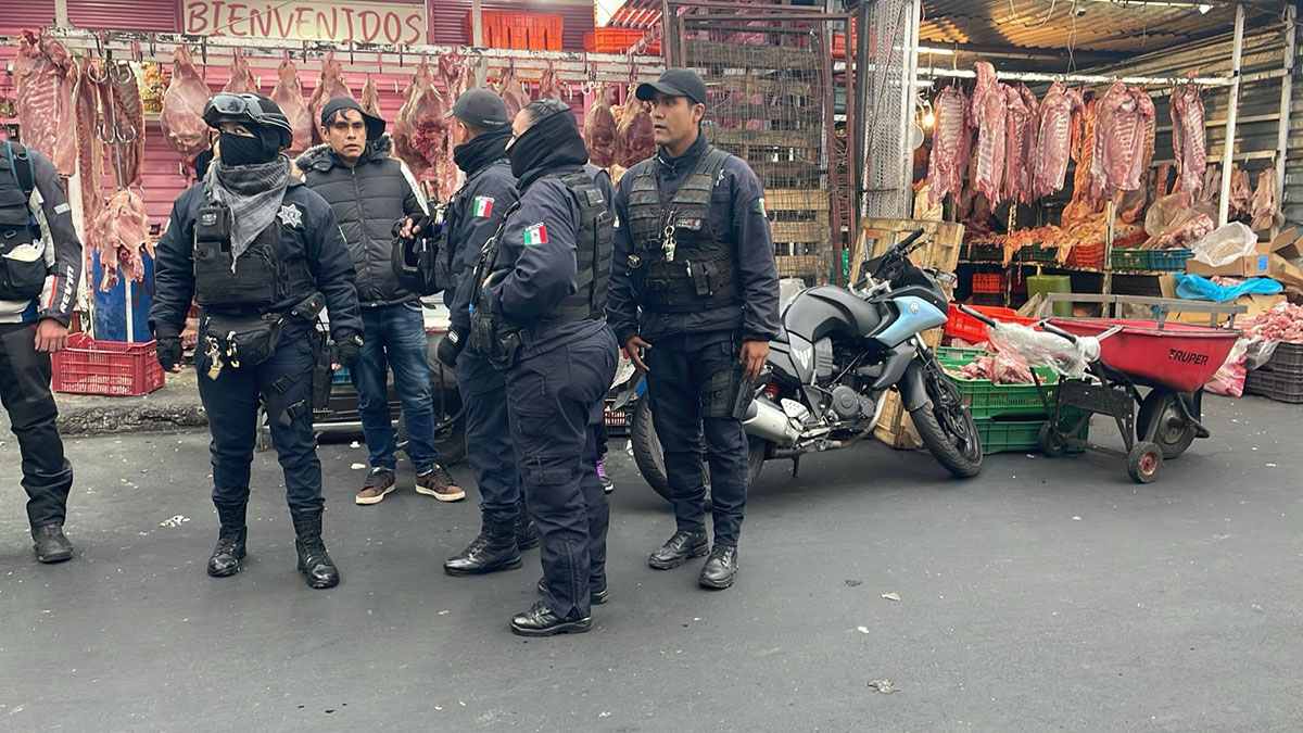 Ataque armado en el Mercado San Juan de Neza deja 1 muerto y 2 heridos Ataque armado en el Mercado San Juan de Neza deja 1 muerto y 2 heridos