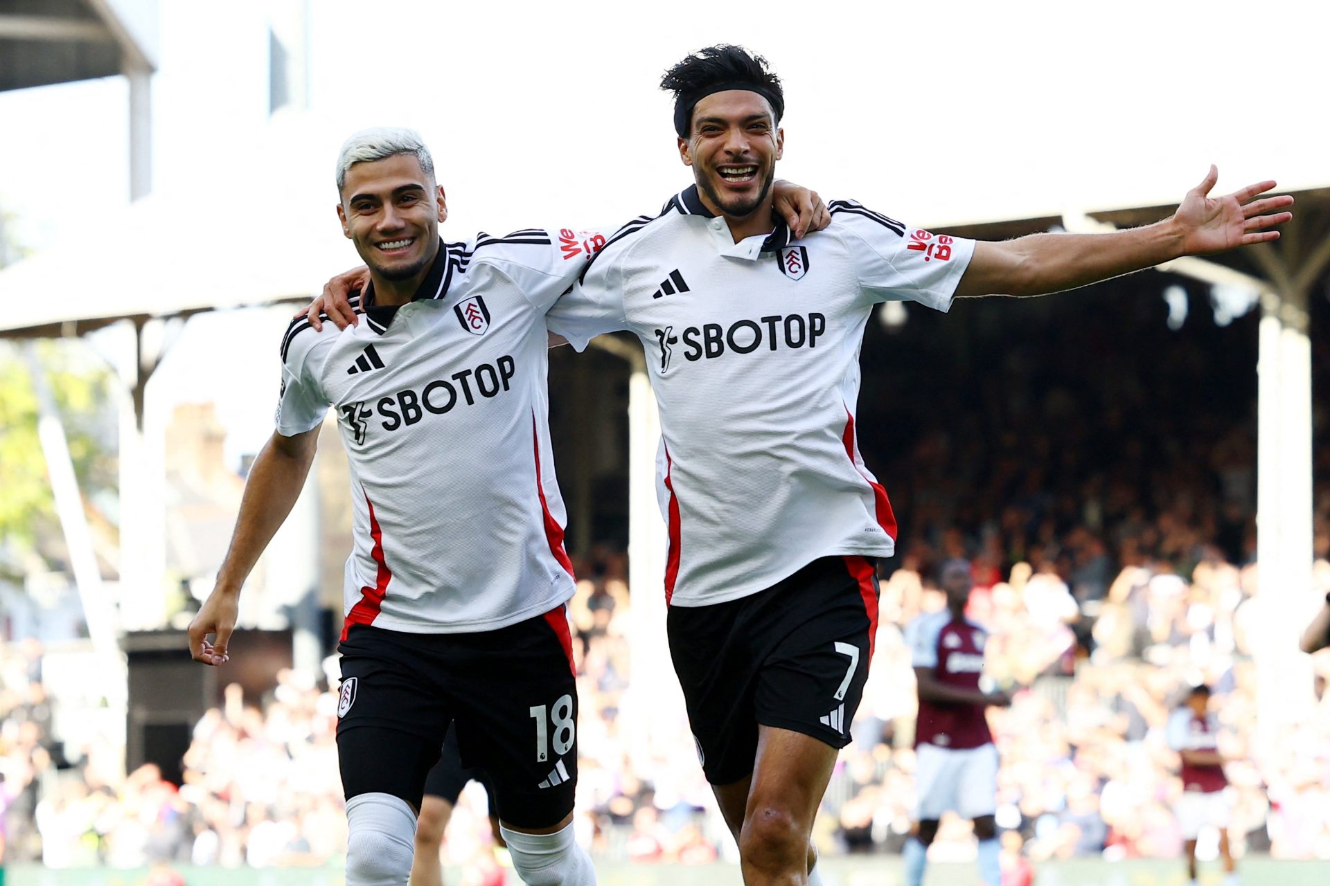 Raúl Jiménez vuelve a anotar con el Fulham