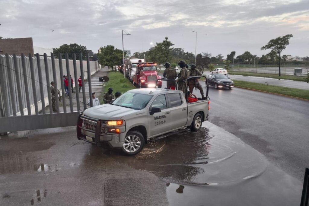 Semar evita sustracción de 46 mil litros de hidrocarburo en la Terminal Marítima de Dos Bocas - semar-evita-46-mil-litros-hidrocarburo-dos-bocas-2-1024x683