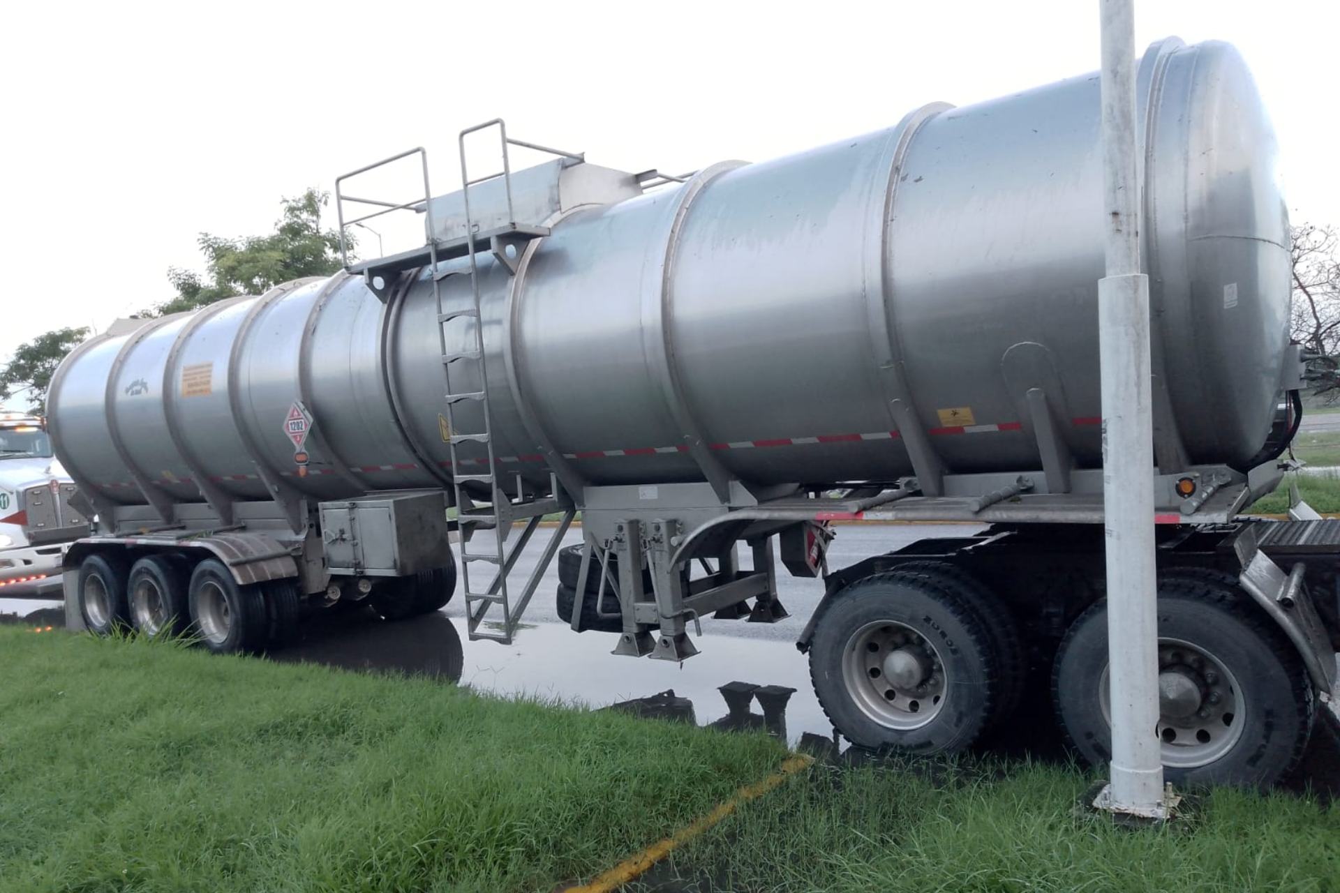 Semar evita sustracción de 46 mil litros de hidrocarburo en la Terminal Marítima de Dos Bocas