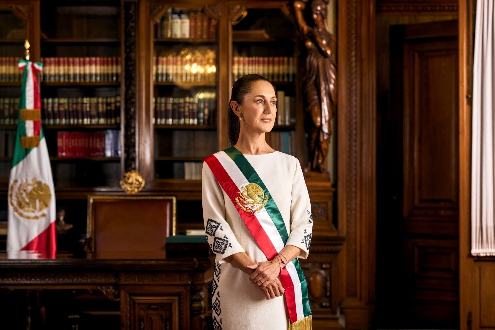 Publican la foto oficial de la presidenta Claudia Sheinbaum