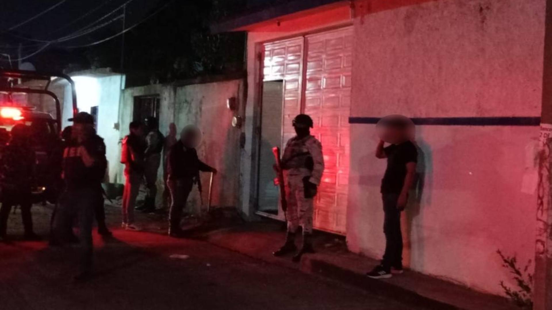 Al menos 71 migrantes son hallados en una vivienda de Oaxaca Al menos 71 migrantes son hallados en una vivienda de Oaxaca