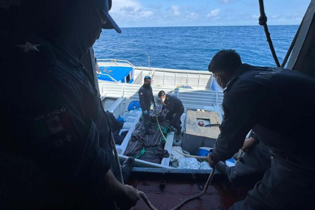 Semar asegura 1.7 toneladas de cocaína en costas de Acapulco, Guerrero - cocaina-aseguramiento-acapulco-guerrero-semar-22nov24-3-1024x683