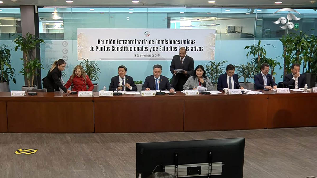 Senado aprueba en comisiones extinción de organismos autónomos