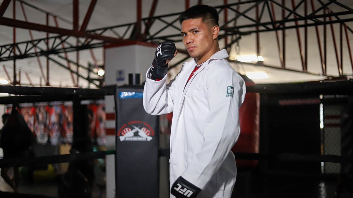 Él es ‘Black Spartan’, médico del IMSS que debutará en la UFC