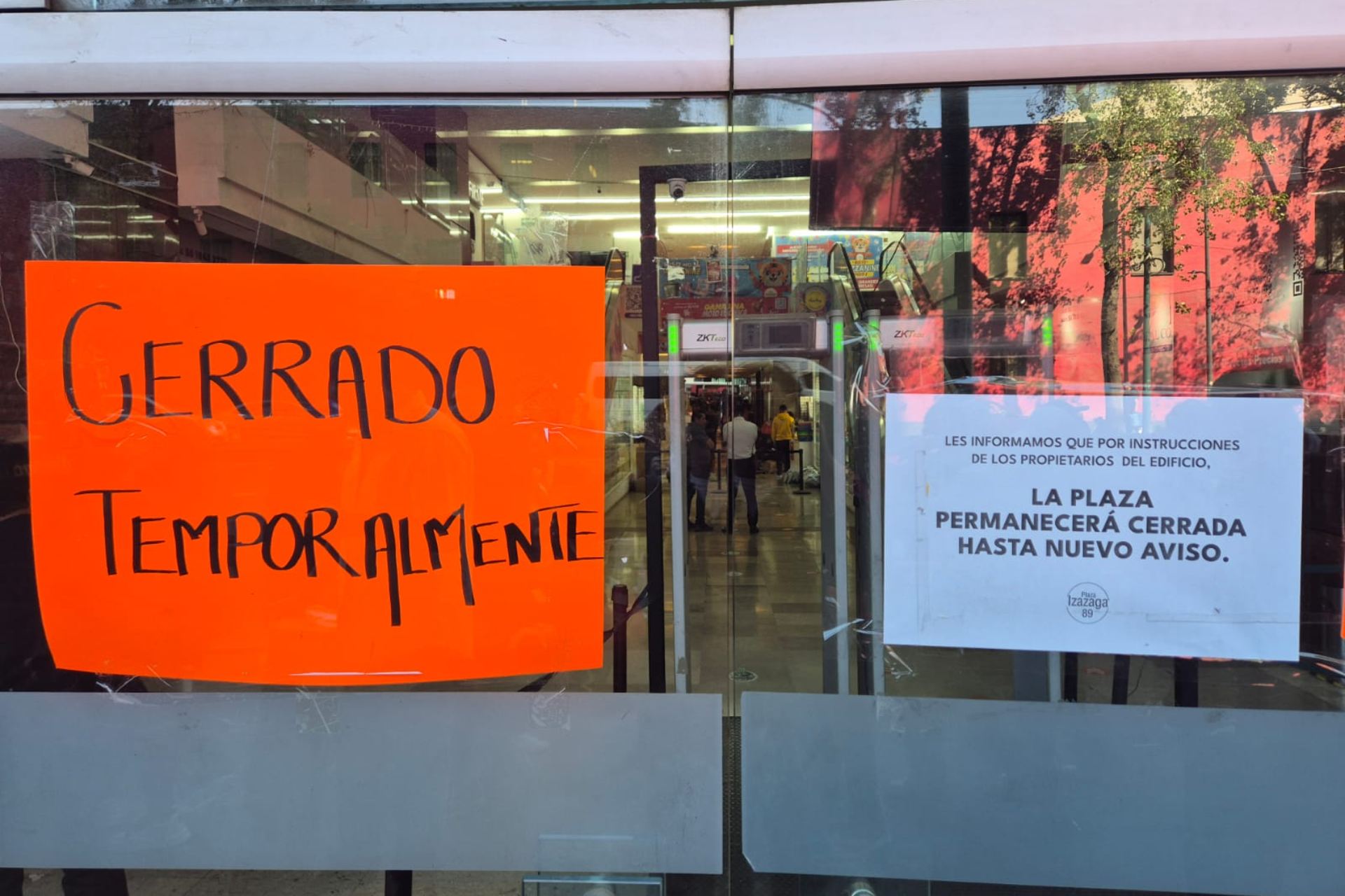 Cierran la plaza Izazaga 89 “hasta nuevo aviso”