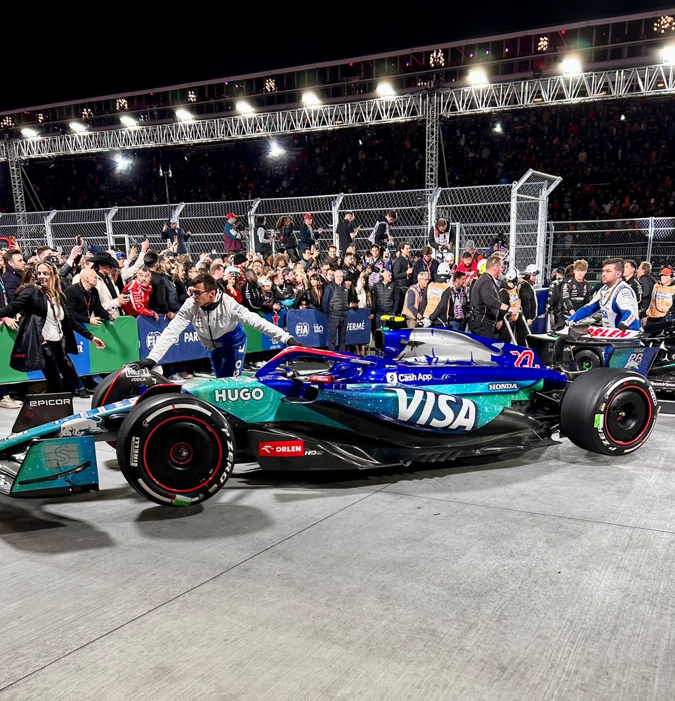 Reflejos del Gran Premio de Las Vegas 2024 - photo-2024-11-24-02-16-27-5