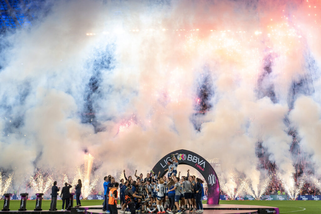 Rayadas vence a Tigres y retiene el título de la Liga MX Femenil - rayadas-vence-a-tigres-y-retiene-el-titulo-de-la-liga-mx-femenil-1024x683