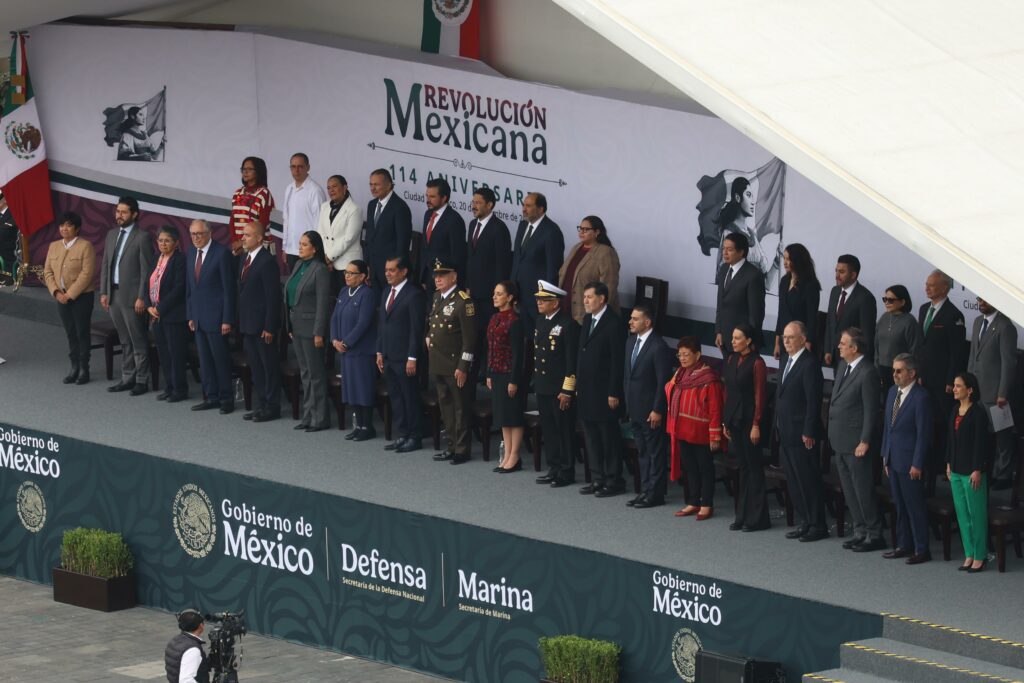 #Galería Sheinbaum encabeza el desfile por el 114 aniversario de la Revolución Mexicana - sheinbaum-114-aniversario-revolucion-mexicana-4-1024x683