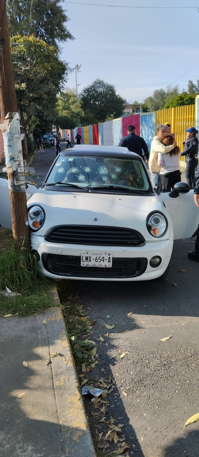 Asesinan a automovilista en Tlalpan; menor resulta herida