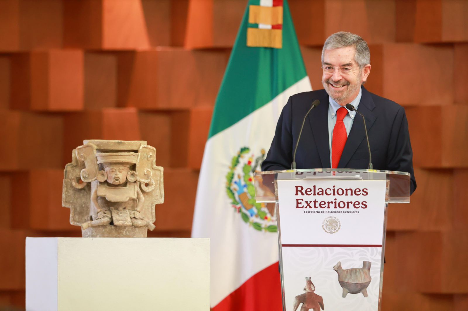 Entrega de piezas restituidas al patrimonio cultural mexicano