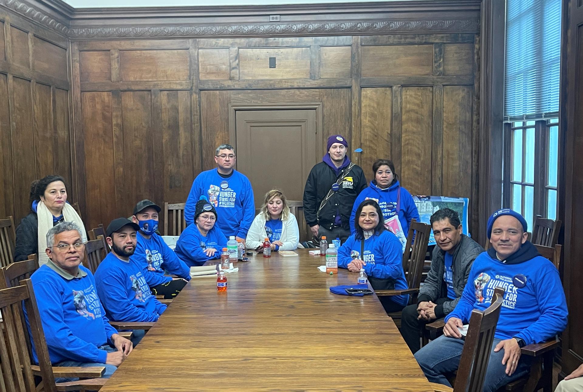 Migrantes en huelga de hambre piden protección a Biden ‘antes de que llegue Trump’ Migrantes en huelga de hambre piden protección a Biden ‘antes de que llegue Trump’