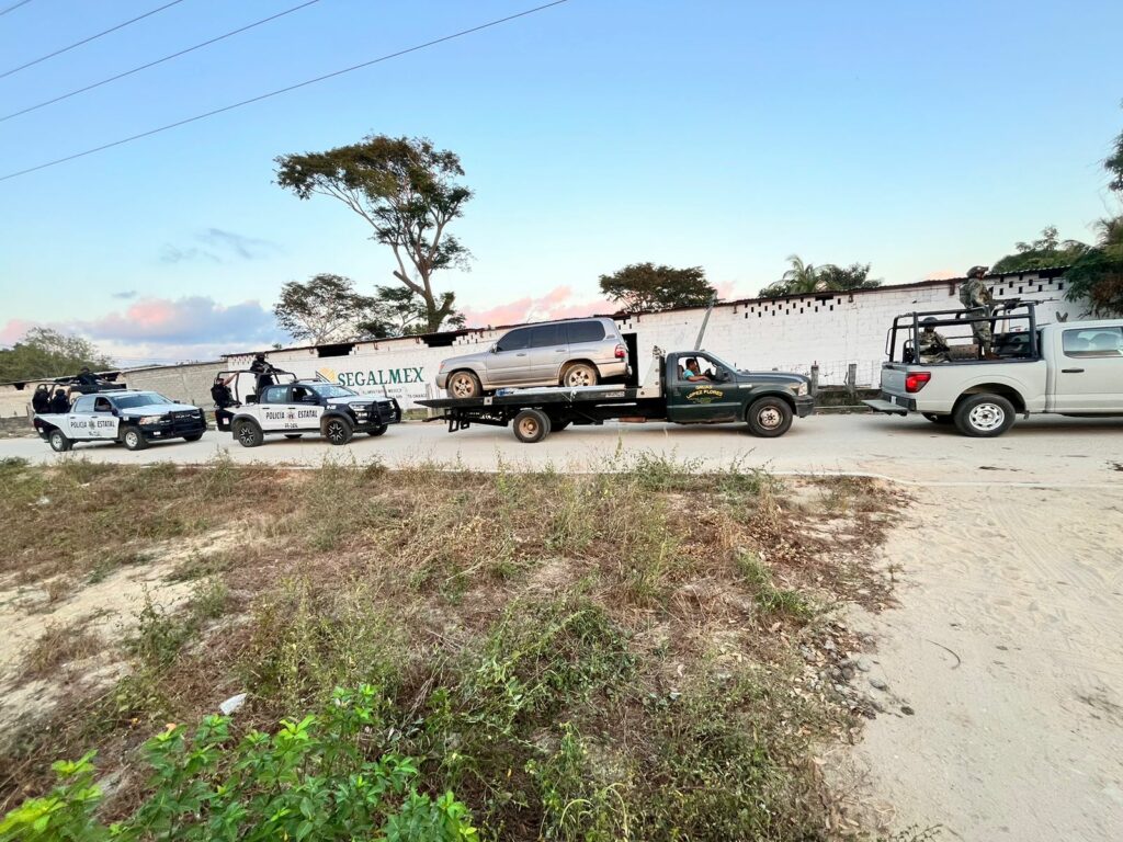Aseguran vehículos, armas y presunta droga en operativos en Guerrero y Oaxaca - aseguran-vehiculos-armas-y-presunta-droga-en-operativos-en-guerrero-y-oaxaca-6-1024x768