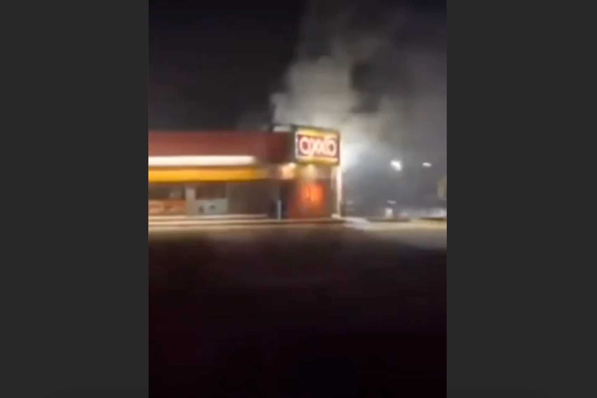 Otra noche de violencia en Culiacán, Sinaloa; casas y tiendas fueron atacadas Otra noche de violencia en Culiacán, Sinaloa; casas y tiendas fueron atacadas