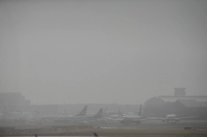 Neblina afecta operaciones en el AICM y AIFA Neblina afecta operaciones en el AICM y AIFA