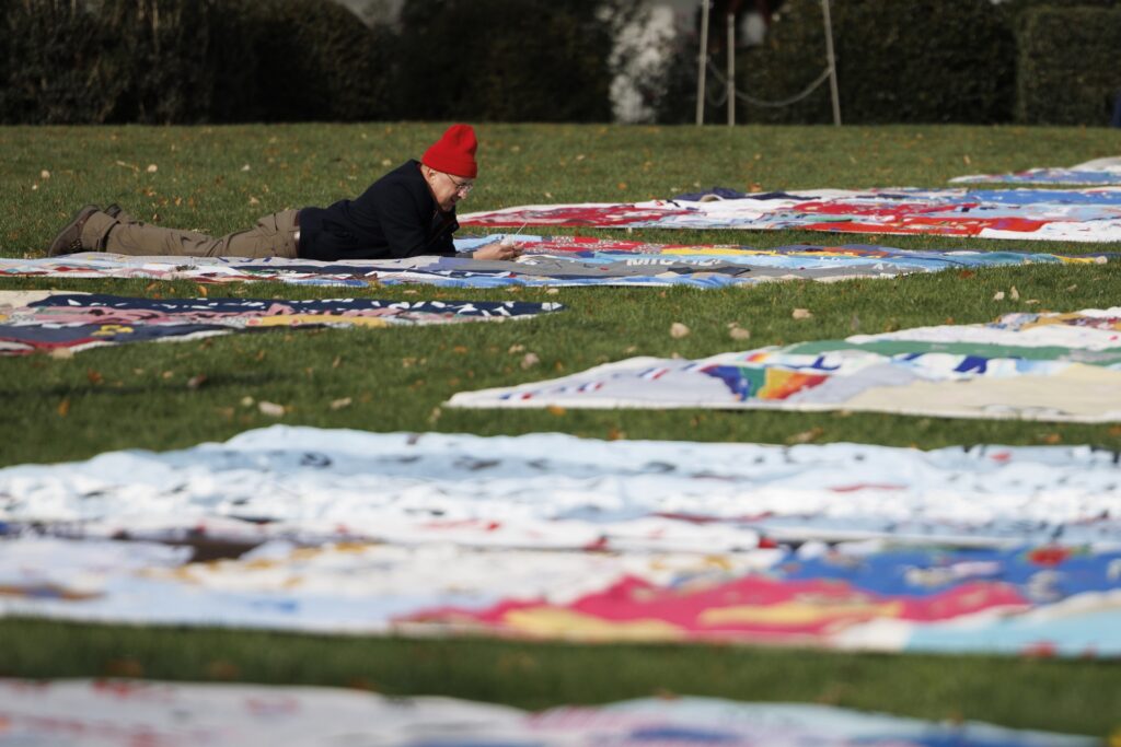 Biden encabeza un homenaje en la Casa Blanca por el Día Mundial del Sida - biden-encabeza-un-homenaje-en-la-casa-blanca-por-el-dia-mundial-del-sida-2-1024x683