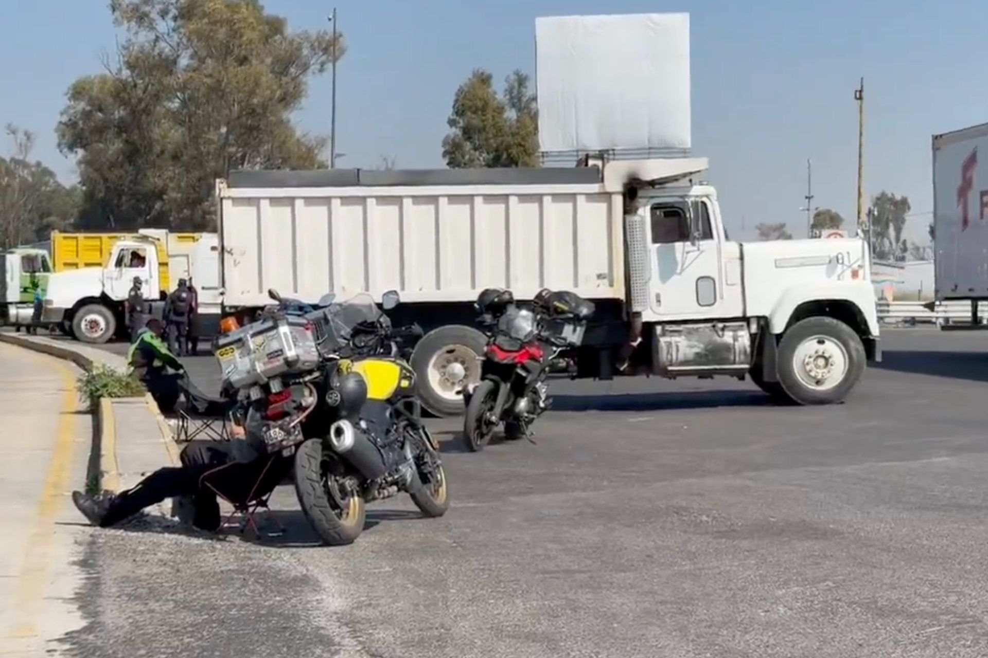 Sheinbaum asegura que ya iniciaron los pagos a transportistas del Tren Maya