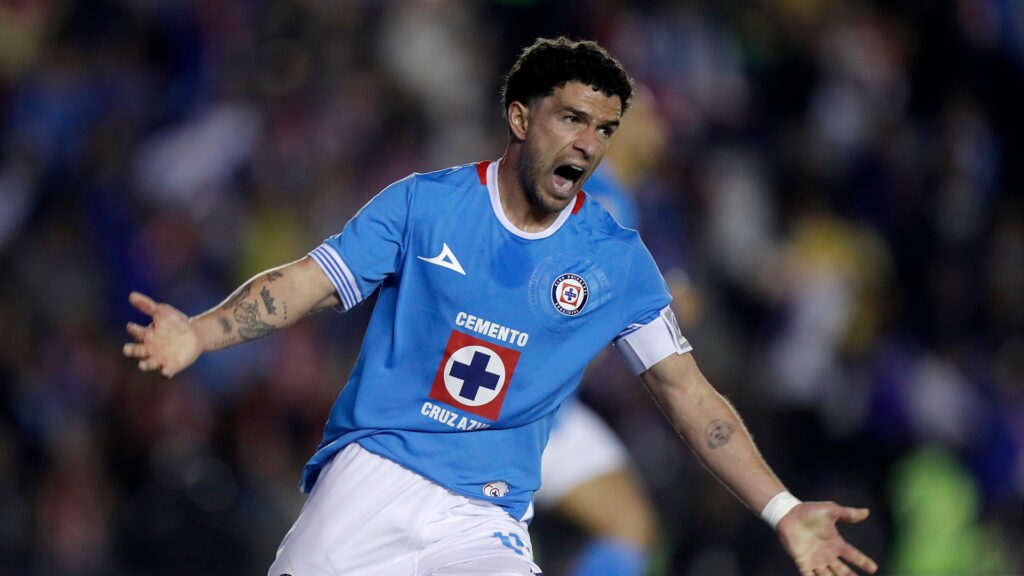 América derrota a Cruz Azul y va por el tricampeonato - cruz-azul-1024x576