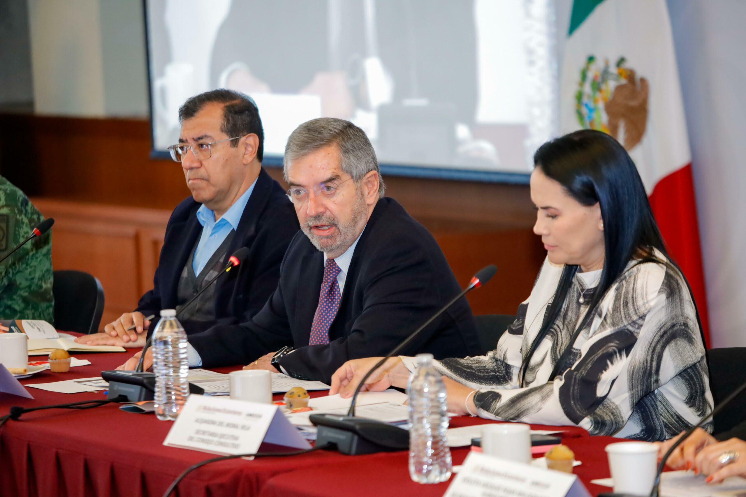 México fortalecerá su atención al fenómeno de movilidad humana a través de AMEXCID, asegura el canciller De la Fuente