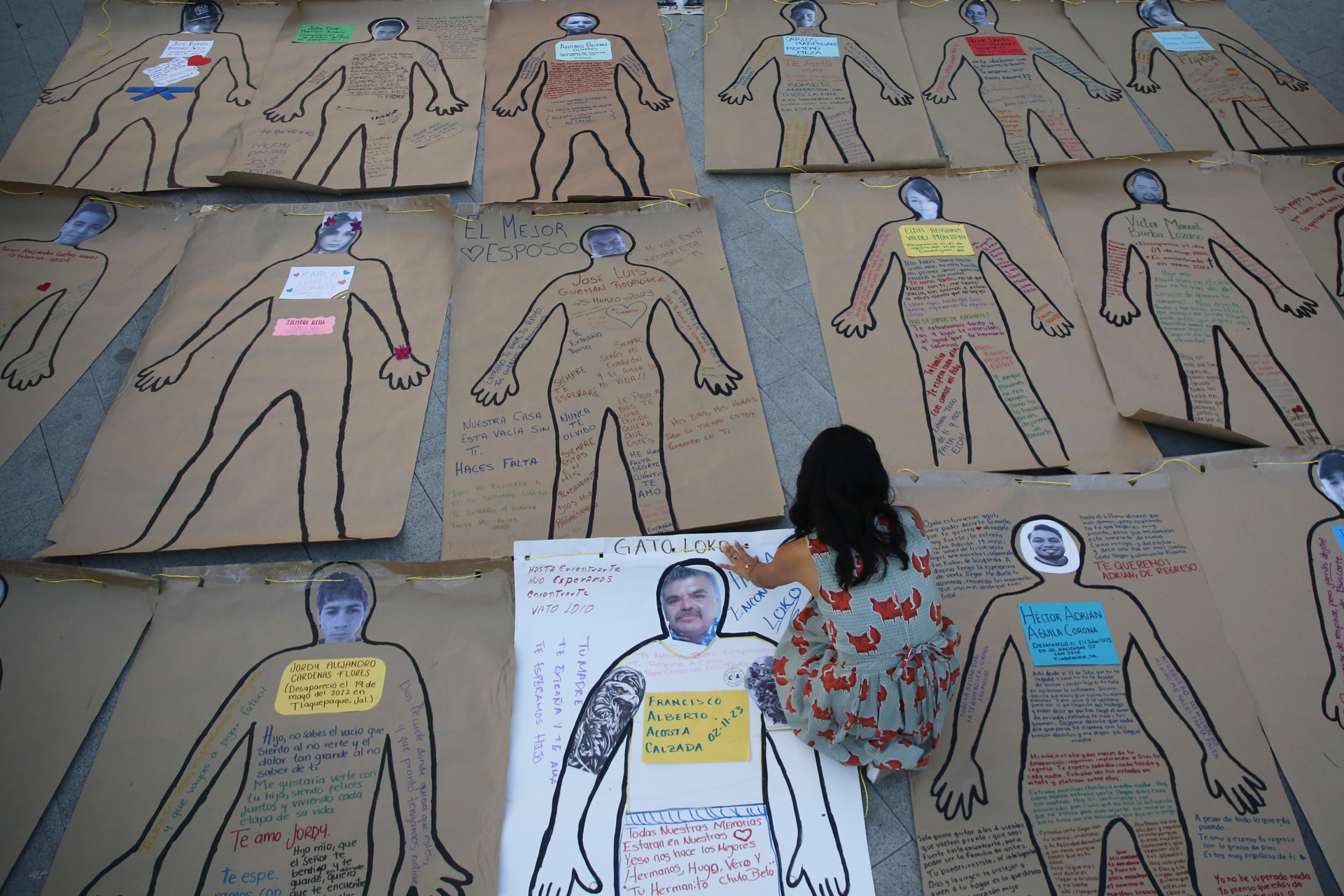 FIL de Guadalajara es escenario de protesta para exigir justicia por personas desaparecidas FIL de Guadalajara es escenario de protesta para exigir justicia por personas desaparecidas