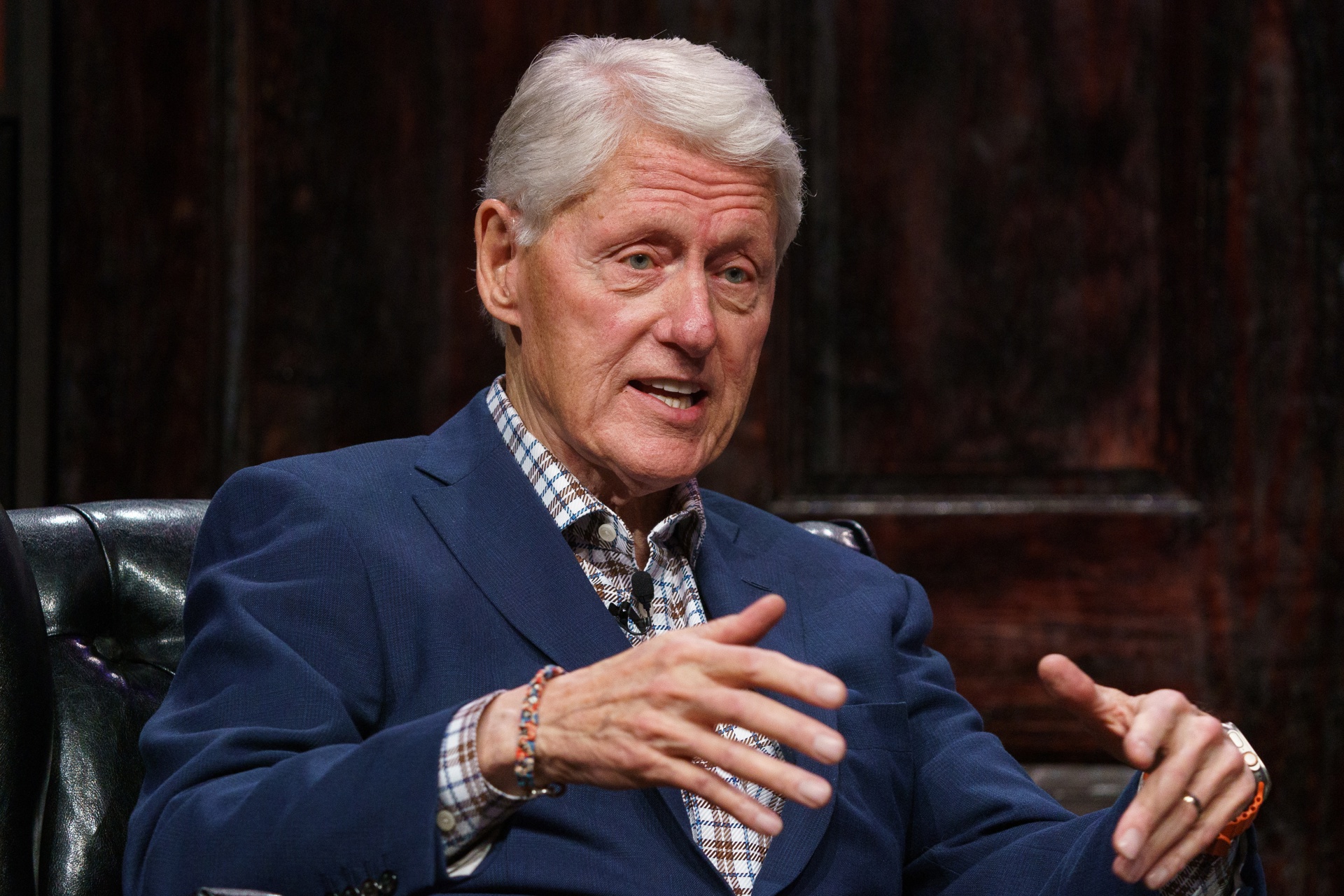 Bill Clinton comparece ante el Congreso sobre su relación con Epstein Bill Clinton comparece ante el Congreso sobre su relación con Epstein
