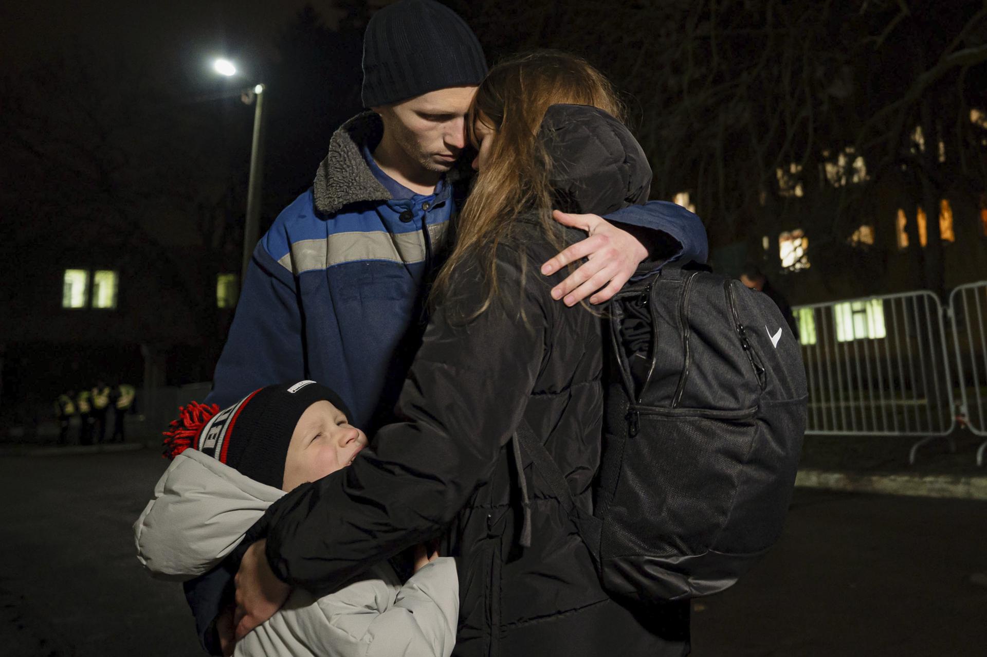 Ucrania anuncia regreso de 189 prisioneros de guerra en canje con Rusia