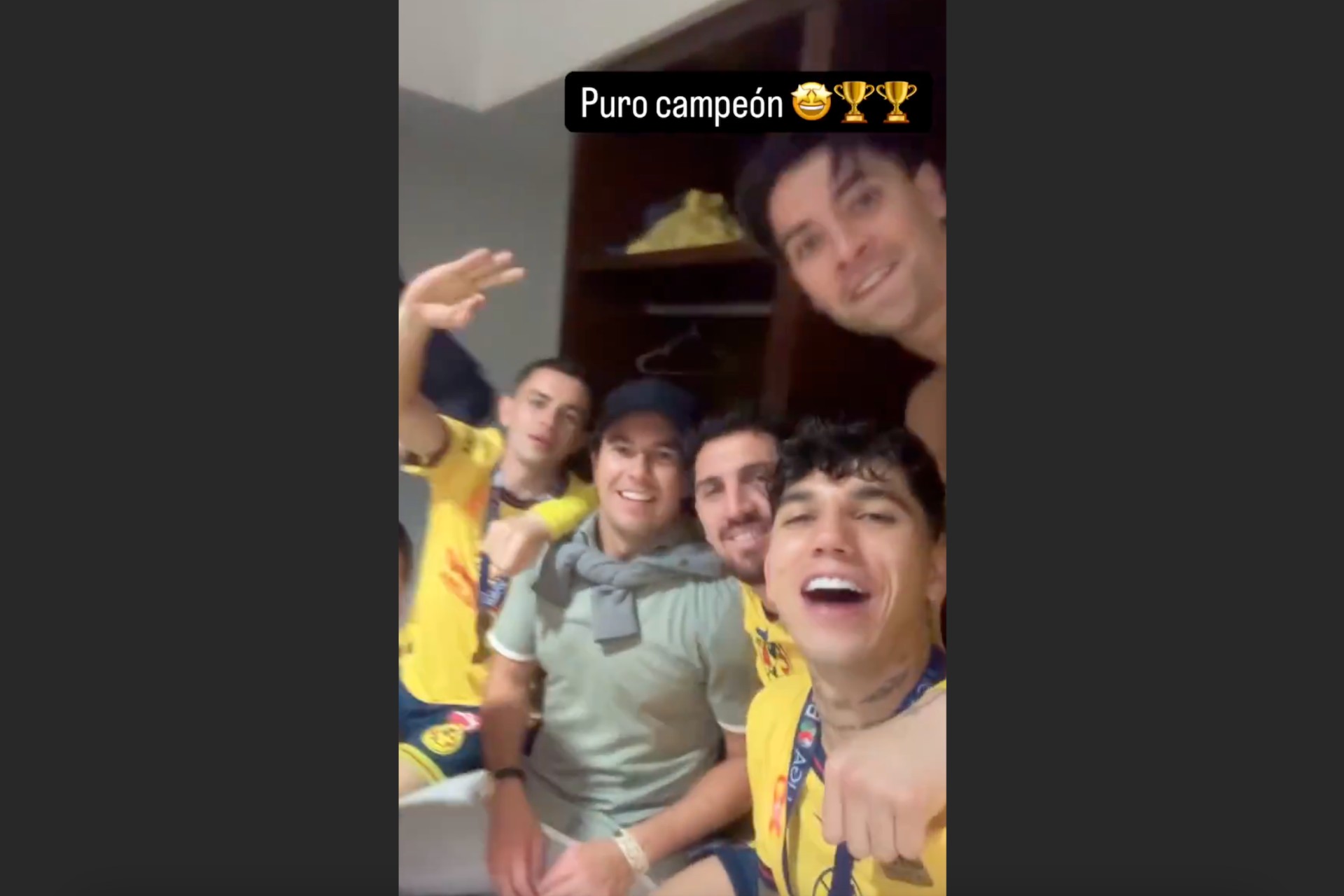 ‘Checo’ Pérez festeja con el América el tricampeonato de la Liga MX ‘Checo’ Pérez festeja con el América el tricampeonato de la Liga MX