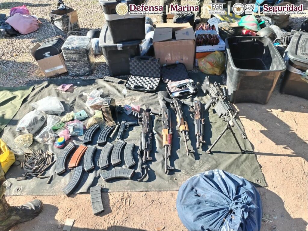 Detienen en Mazatlán a tres hombres en posesión de 14 armas - armas-aseguradas-a-tres-hombres-en-mazatlan-sinaloa-1024x768