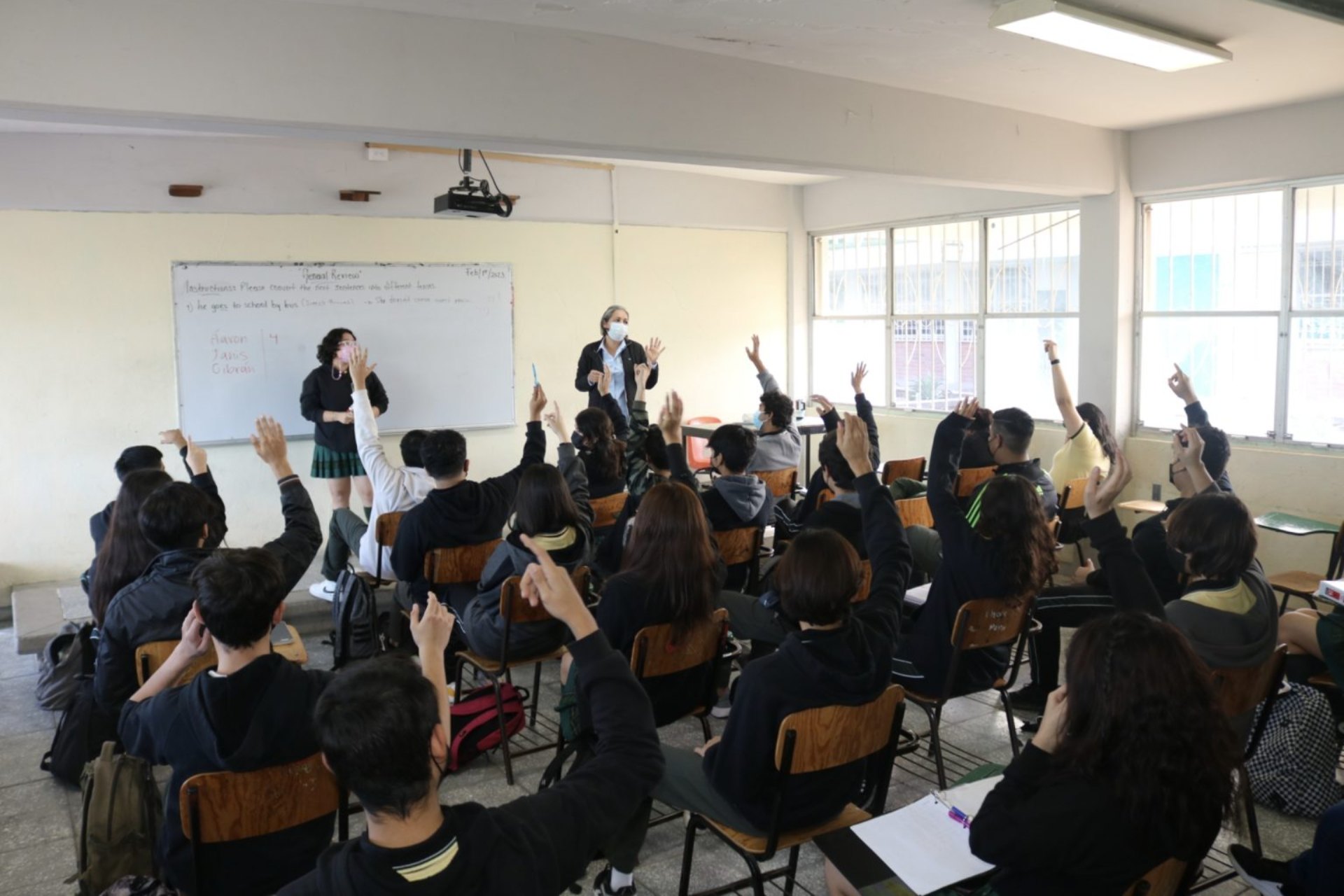 Sheinbaum creará 200 mil plazas para estudiantes de bachillerato en su sexenio Sheinbaum creará 200 mil plazas para estudiantes de bachillerato en su sexenio