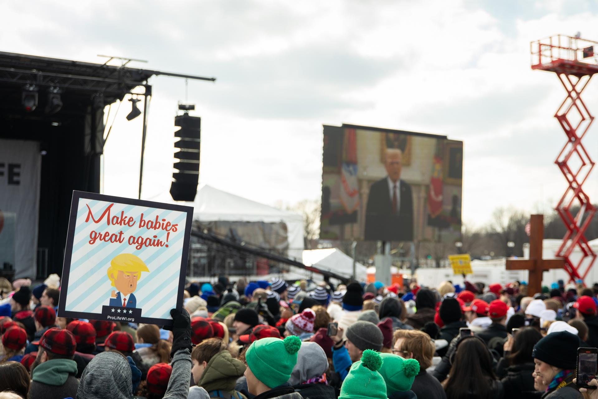 Promete Trump apoyar a los activistas contra el aborto en una gran “Marcha por la Vida” Promete Trump apoyar a los activistas contra el aborto en una gran “Marcha por la Vida”