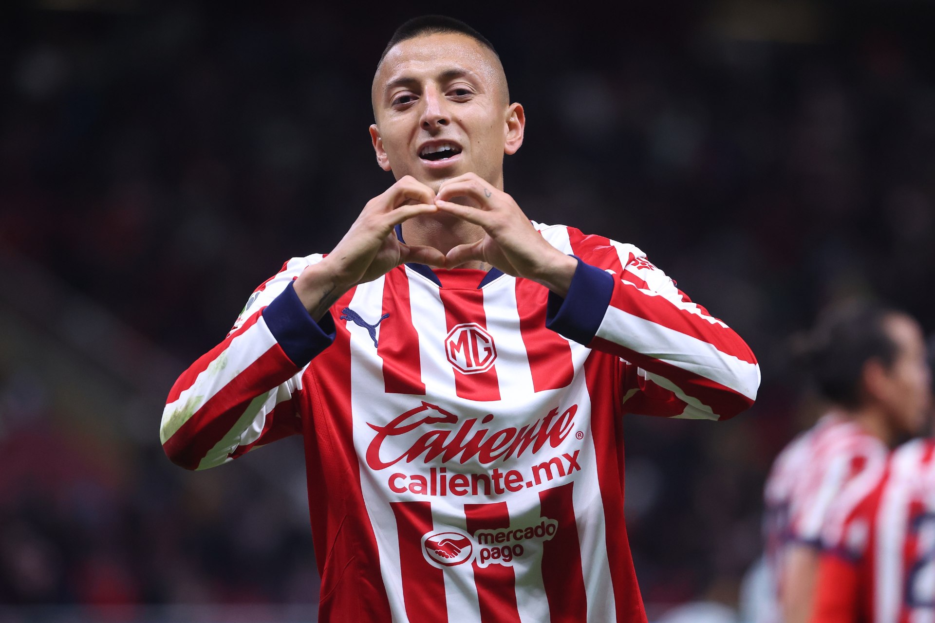 Chivas gana y Cruz Azul empata al arranque del Clausura 2025