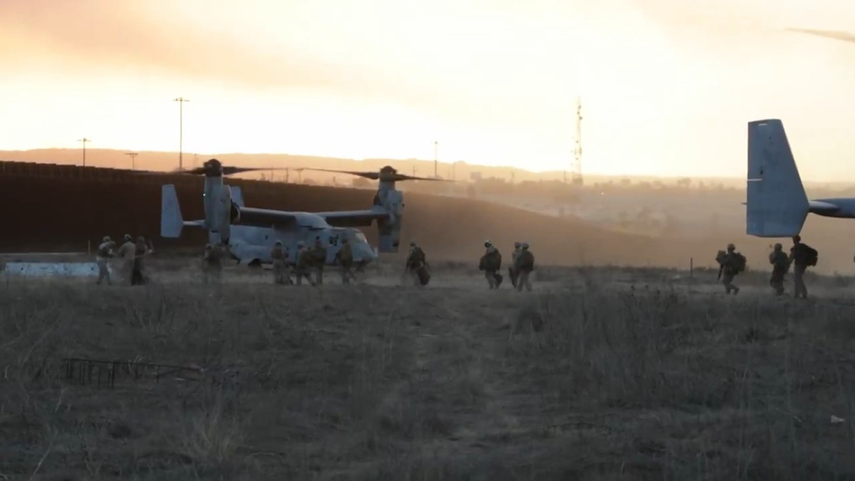 #Video Estados Unidos despliega a los marines en la frontera con México #Video Estados Unidos despliega a los marines en la frontera con México