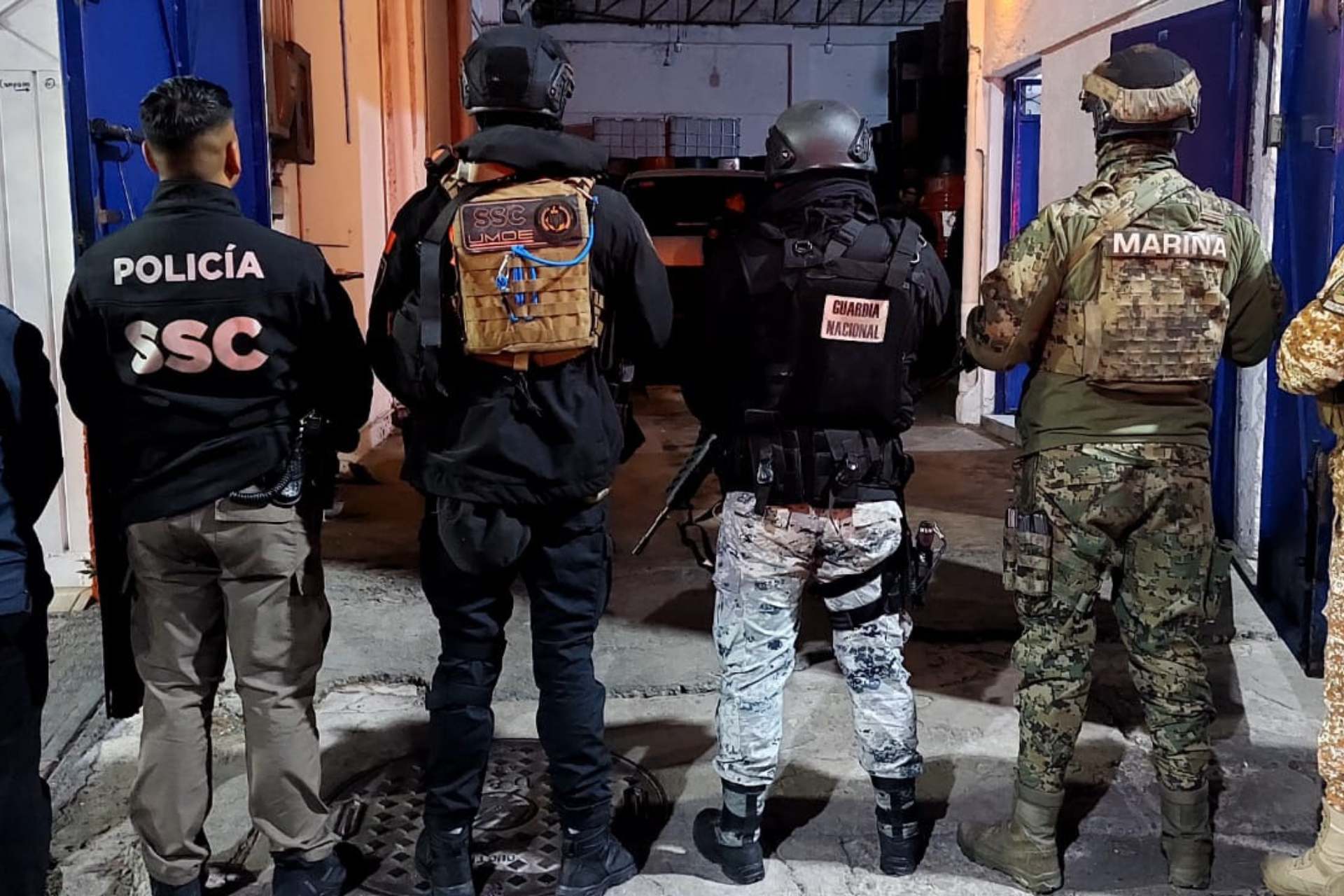 Aseguran en la Gustavo A. Madero más de 15 mil litros de hidrocarburo