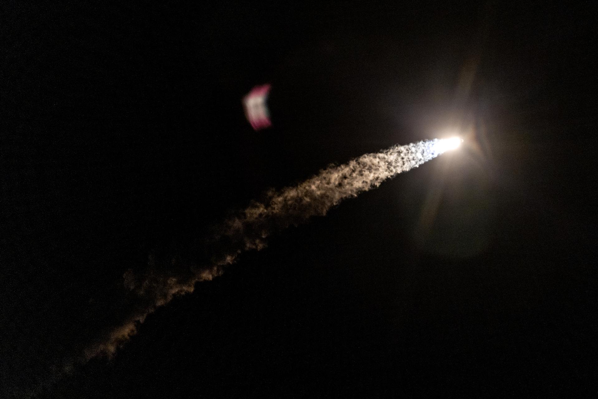 Lanzan misión a la Luna con dos módulos privados para allanar el regreso humano Lanzan misión a la Luna con dos módulos privados para allanar el regreso humano