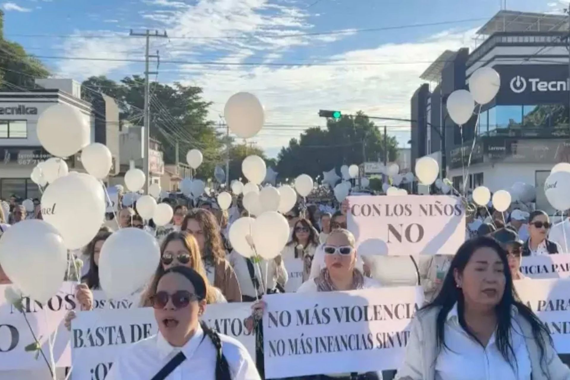 Sheinbaum lamenta el asesinato de dos niños y su padre en Culiacán, Sinaloa