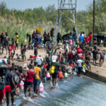 Las aprehensiones de centroamericanos en Estados Unidos y México caen 84% en el 2026