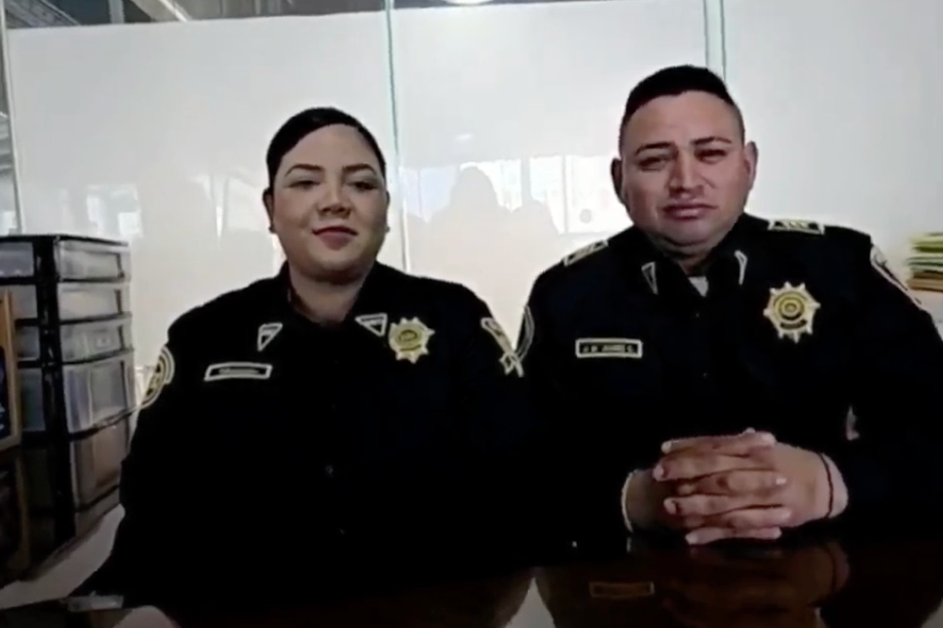 “Sí dio miedo, pero fue más nuestro valor”: policías de la CDMX que salvaron a tres niños de un incendio