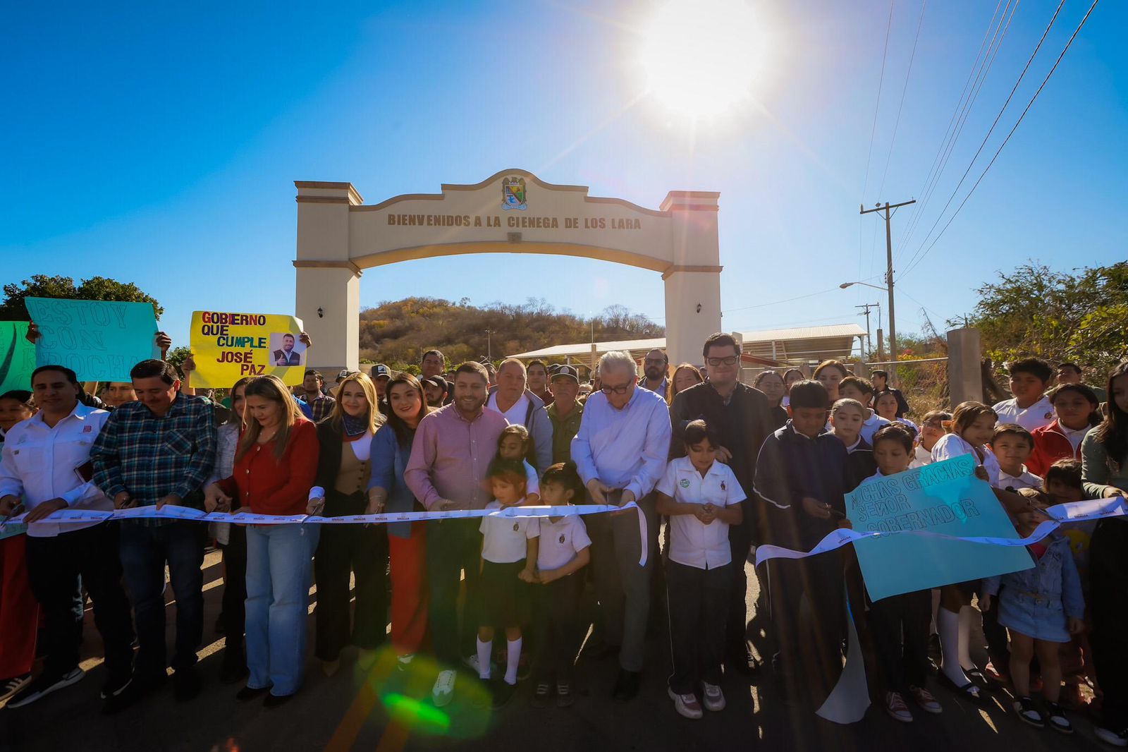 Rubén Rocha inaugura en Sinaloa obras de pavimentación y anuncia inversión por 47.5 mdp