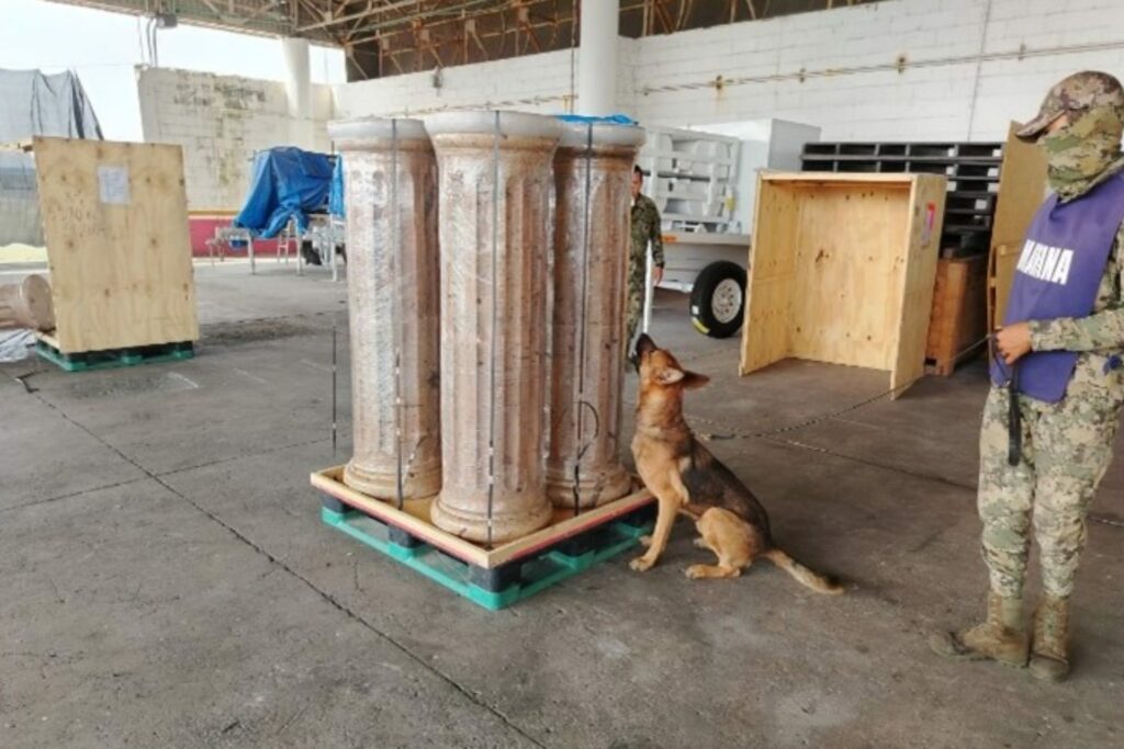 Semar asegura más de media tonelada de marihuana en Aduana de Veracruz - semar-media-tonelada-mariguana-aduana-veracruz-3-1024x683