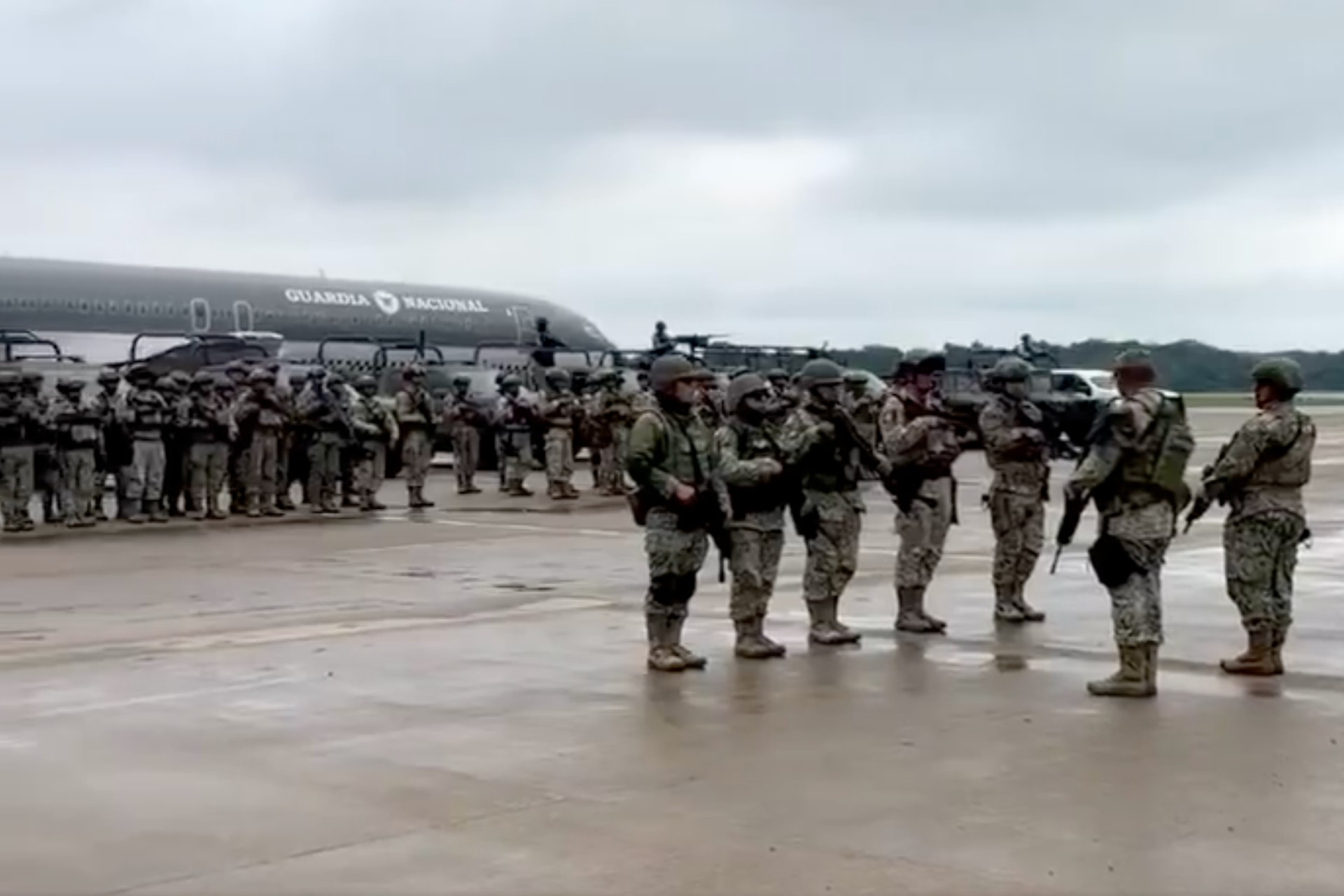 Anuncian llegada de 180 militares a Tabasco para reforzar la seguridad Anuncian llegada de 180 militares a Tabasco para reforzar la seguridad