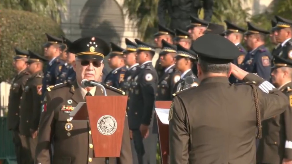 General Maximiliano Cruz rinde protesta como inspector y contralor del Ejército y Fuerza Aérea General Maximiliano Cruz rinde protesta como inspector y contralor del Ejército y Fuerza Aérea