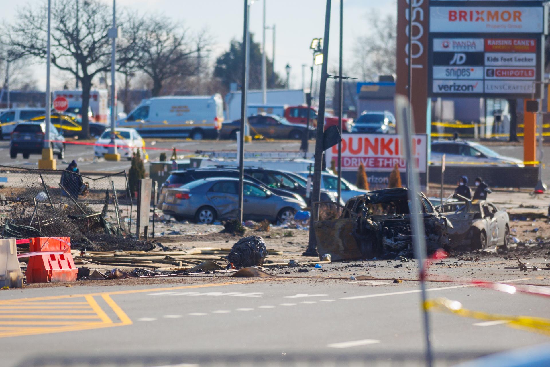 Sheinbaum lamenta la muerte de seis mexicanos en accidente aéreo en Filadelfia