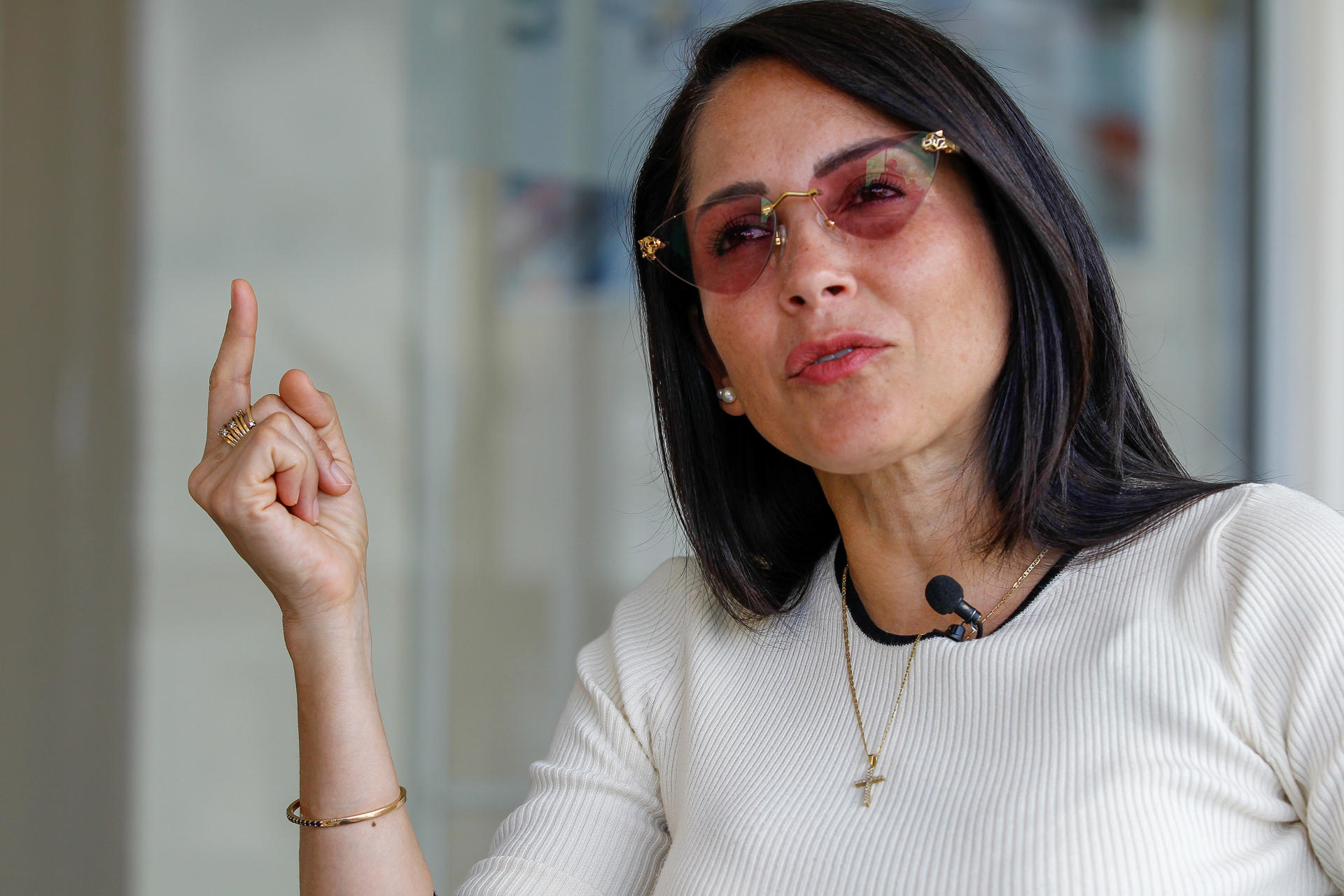 Candidata ecuatoriana Luisa González va por restablecer relaciones con México