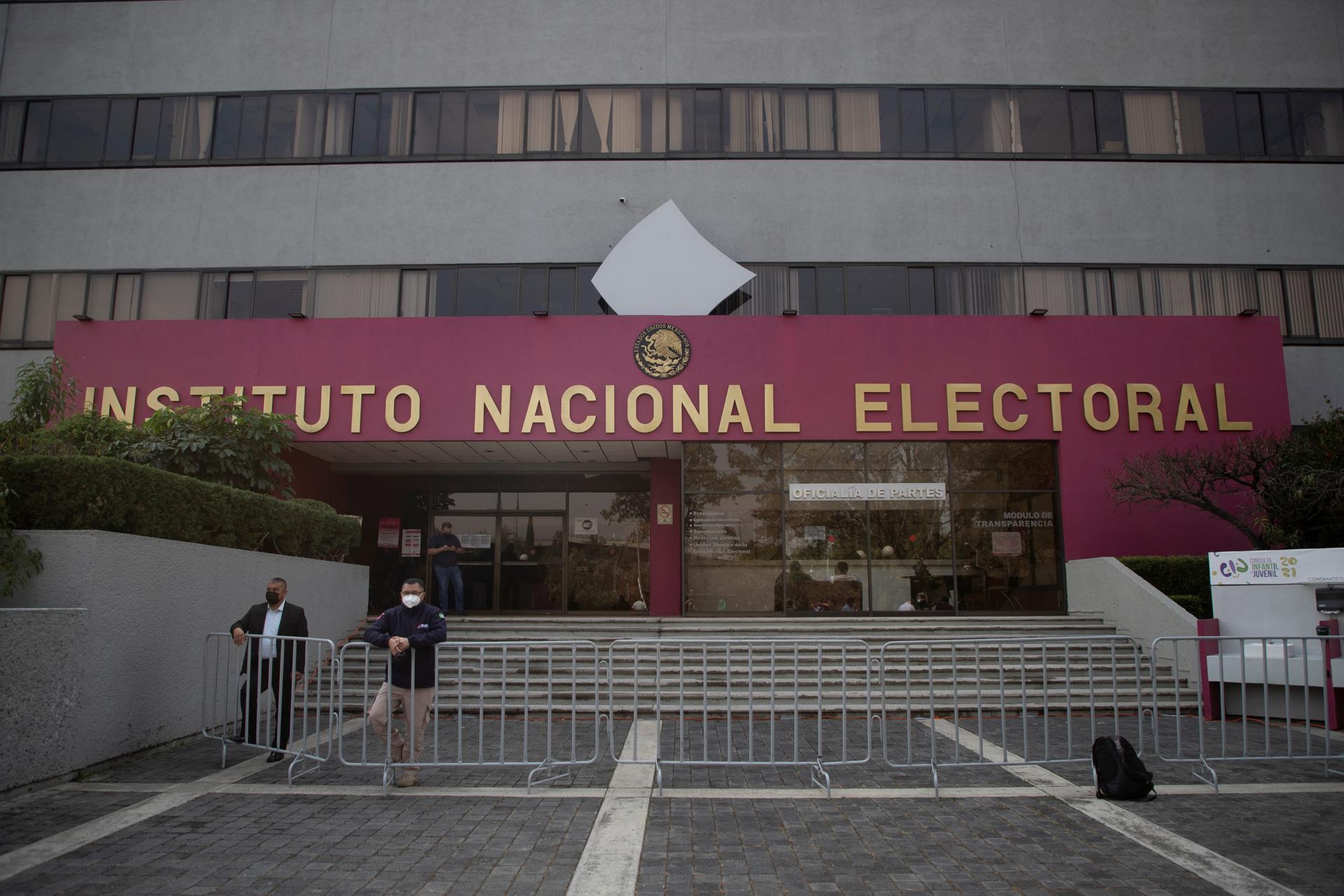 INE inicia impresión de más de 602 millones de boletas para elección del Poder Judicial INE inicia impresión de más de 602 millones de boletas para elección del Poder Judicial