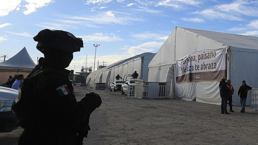 Semivacíos, albergues en Chihuahua para migrantes deportados - centro-de-ayuda-en-cd-juarez-para-mexicanos-deportados-1024x577