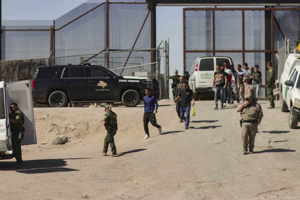“Ni lo intentes”: EE.UU. advierte a migrantes que serán detenidos aun si van en caravana