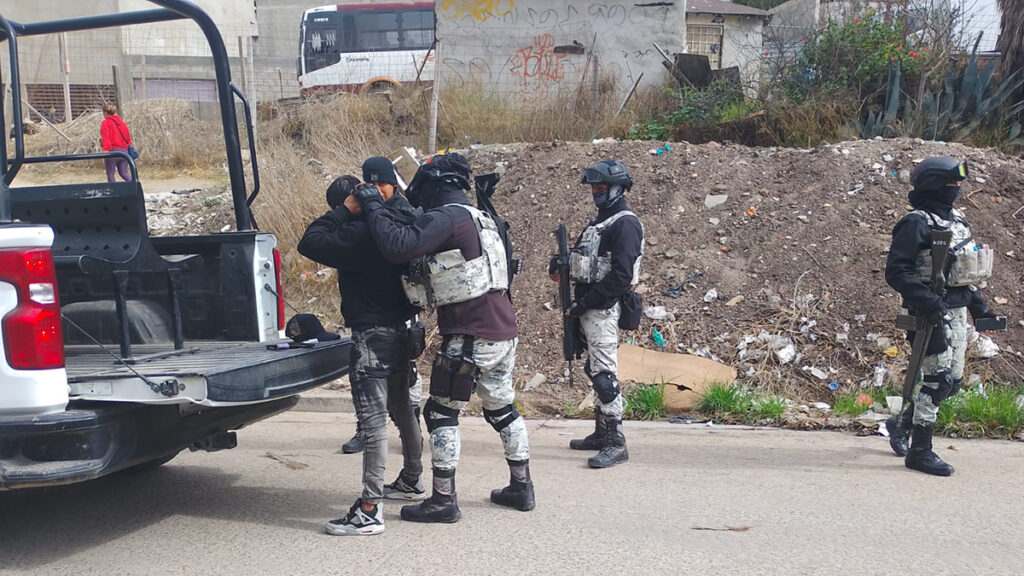 Detienen a 116 personas y aseguran casi 400 kg de drogas en frontera con EE.UU. - detenidos-en-baja-california-1024x576