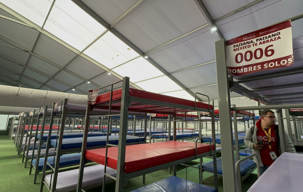 Abren en Ciudad Juárez centro para recibir a deportados por Trump - dormitorios-de-centro-de-ayuda-en-ciudad-juarez-para-mexicanos-deportados-1024x651