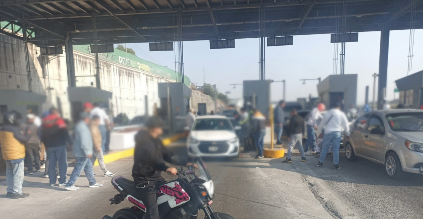 Transportistas suspenden mega marcha en CDMX; lograron acuerdo con autoridades Transportistas suspenden mega marcha en CDMX; lograron acuerdo con autoridades