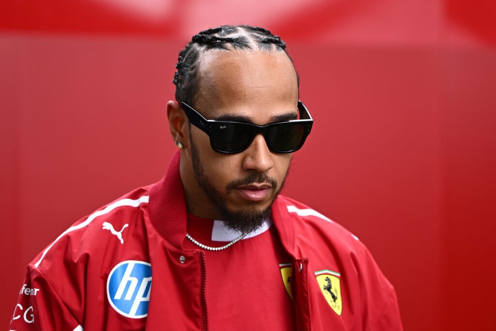 Estar en el garaje rojo es una sensación increíble Hamilton ante su debut con Ferrari